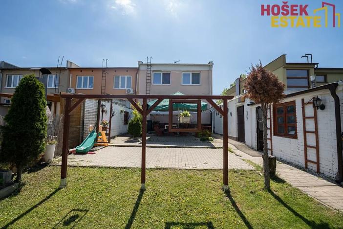 Prodej rodinného domu, Újezd u Brna, Na Zahrádkách, 259 m2