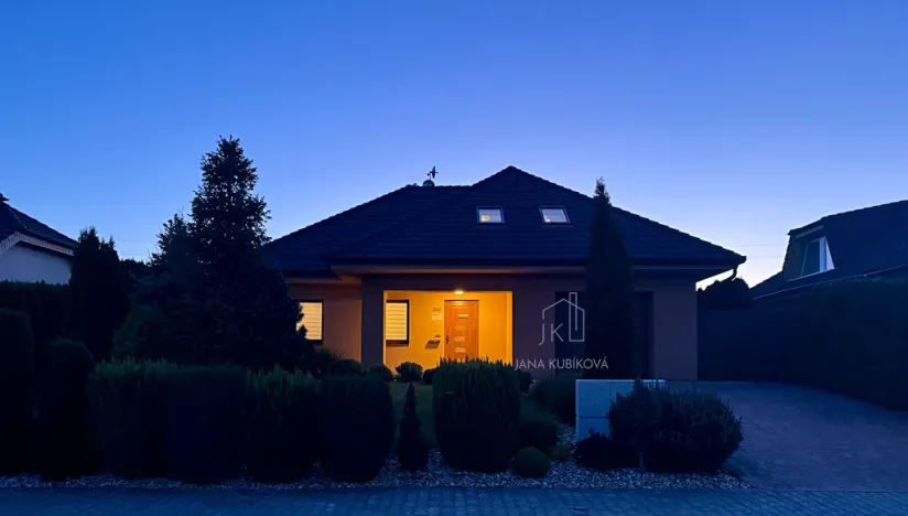 Prodej rodinného domu, Těmice, 252 m2