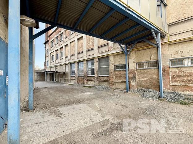 Pronájem skladu, Brno, Komárovské nábřeží, 397 m2