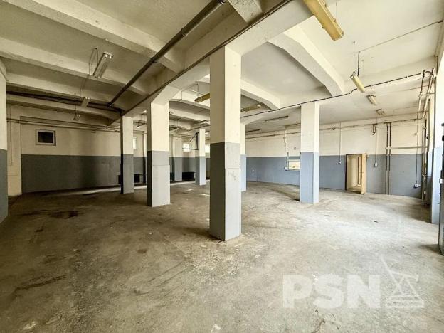 Pronájem skladu, Brno, Komárovské nábřeží, 678 m2