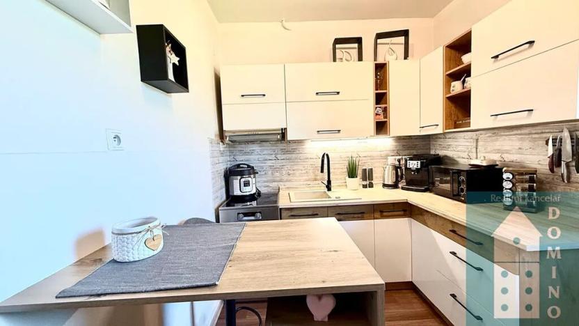 Prodej rodinného domu, Rataje, 205 m2