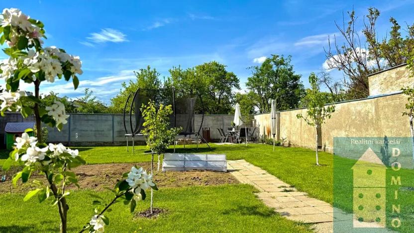 Prodej rodinného domu, Rataje, 205 m2