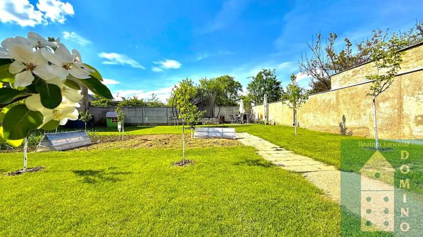 Prodej rodinného domu, Rataje, 205 m2