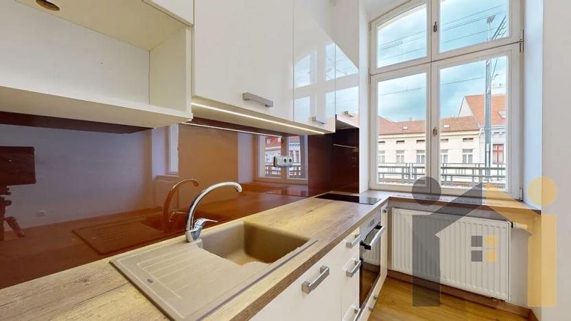 Pronájem bytu 2+kk, Praha - Karlín, Prvního pluku, 41 m2