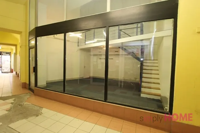 Pronájem obchodního prostoru, Praha - Holešovice, Milady Horákové, 39 m2