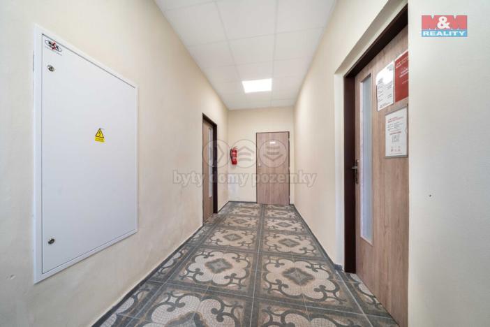 Pronájem skladu, Nepomuk, Husova, 124 m2