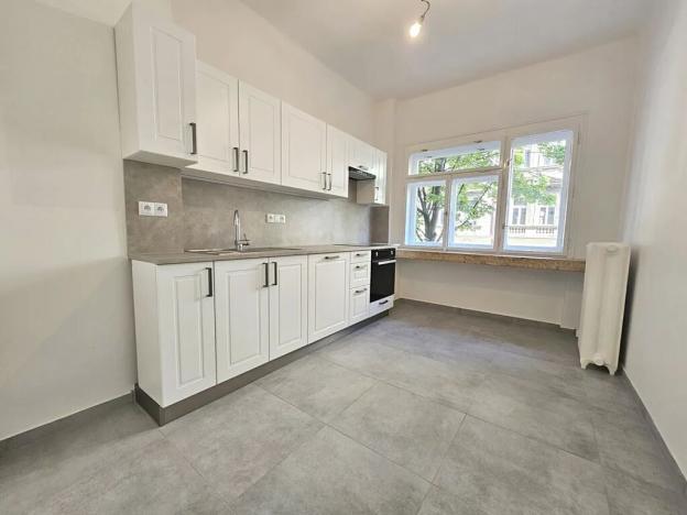 Pronájem bytu 1+1, Praha - Vinohrady, Řipská, 52 m2