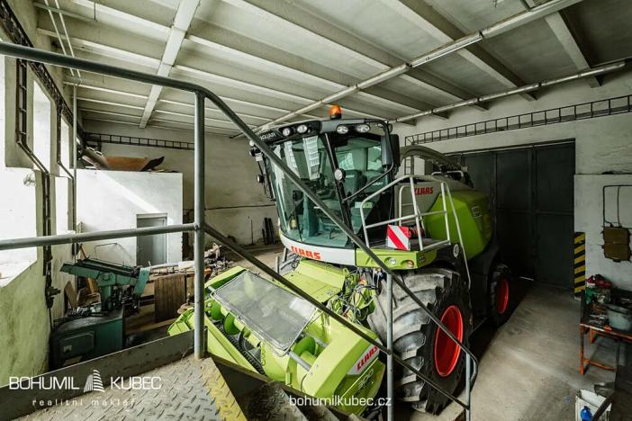 Pronájem zemědělského objektu, Budislav, 1376 m2