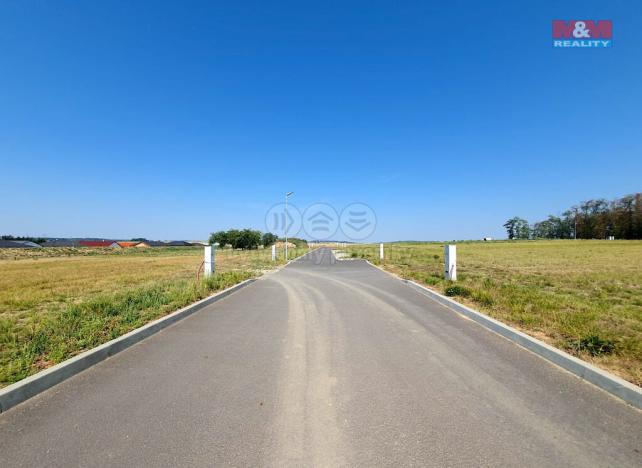 Pronájem komerčního pozemku, Valeč, 730 m2