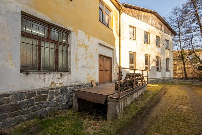 Prodej skladu, Kolinec, 2640 m2