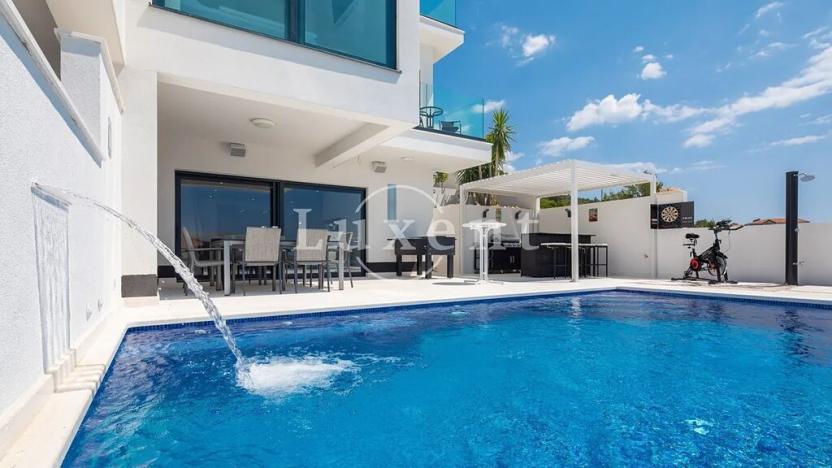 Prodej vily, Rogoznica, Chorvatsko, 300 m2