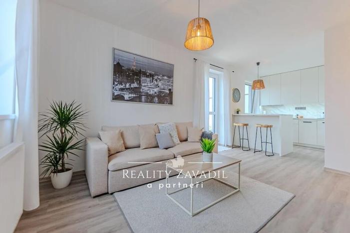 Pronájem bytu 2+kk, Dašice, 44 m2