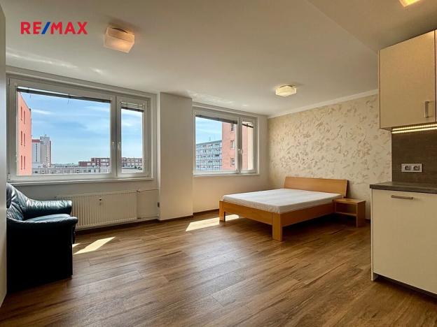 Pronájem bytu 1+kk, Praha - Stodůlky, Běhounkova, 35 m2