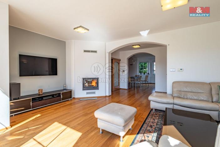 Prodej rodinného domu, Veltrusy, U Stadionu, 180 m2