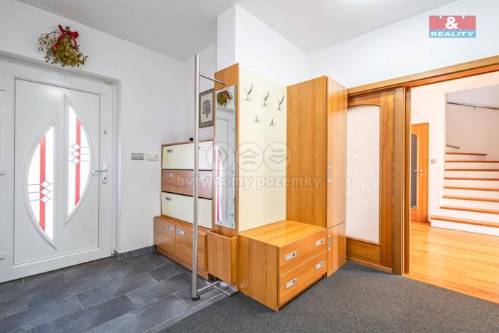 Prodej rodinného domu, Veltrusy, U Stadionu, 180 m2