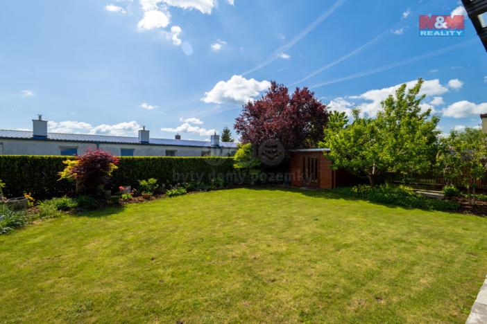 Prodej rodinného domu, Veltrusy, U Stadionu, 180 m2