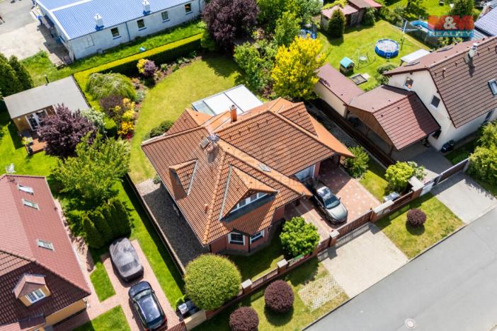 Prodej rodinného domu, Veltrusy, U Stadionu, 180 m2