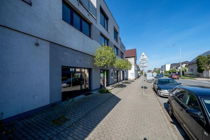 Prodej obchodního prostoru, Říčany, Černokostelecká, 73 m2