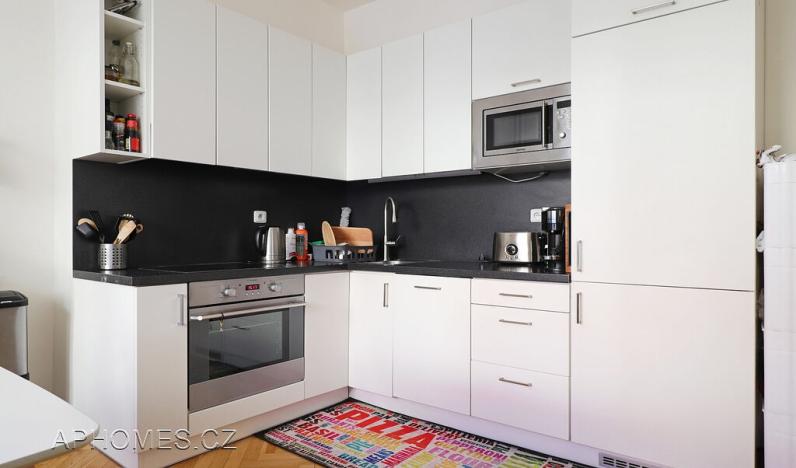 Pronájem bytu 2+1, Praha - Vinohrady, Sobotecká, 64 m2
