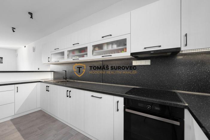 Prodej rodinného domu, Zlín - Louky, K Luhám, 277 m2