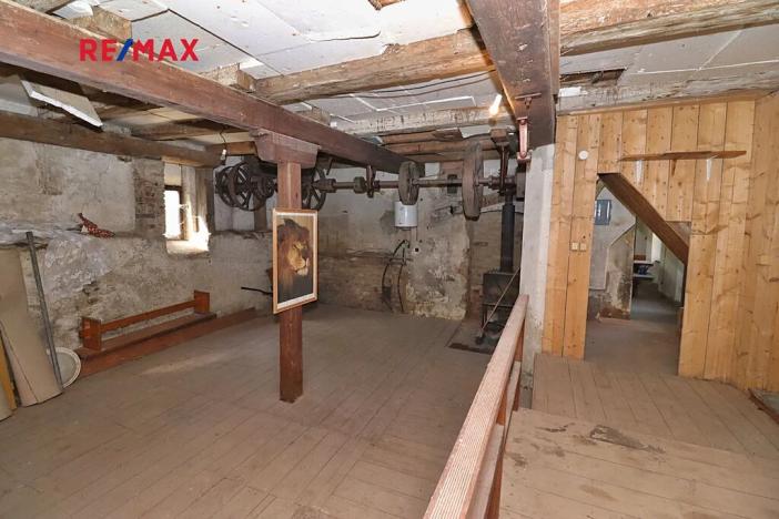 Prodej rodinného domu, Kostelec u Heřmanova Městce, 415 m2