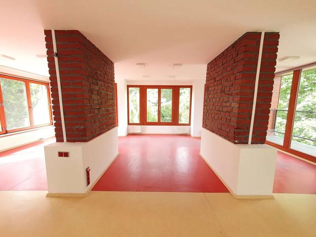 Pronájem kanceláře, Praha - Smíchov, Na Hřebenkách, 200 m2