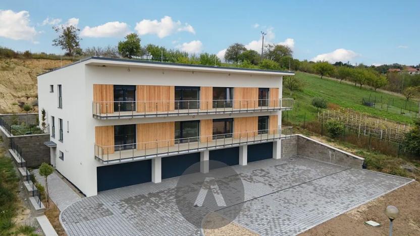 Prodej bytu 2+kk, Rašovice, 88 m2