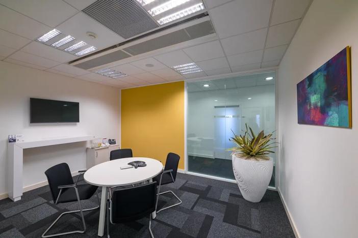 Pronájem kanceláře, Praha - Karlín, Rohanské nábřeží, 50 m2