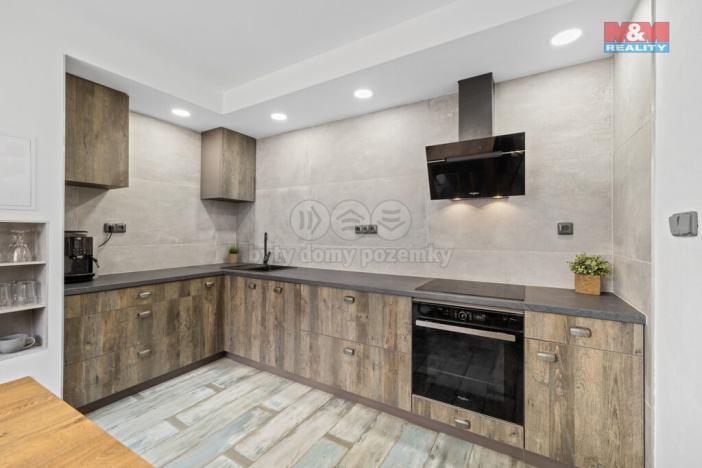 Prodej rodinného domu, Pchery - Humny, U Dobré Vody, 240 m2