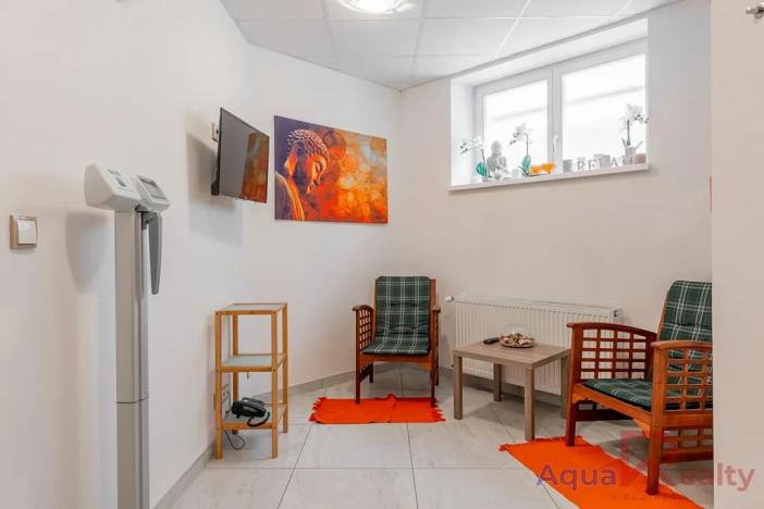 Prodej ubytování, Karlovy Vary, Jarní, 989 m2