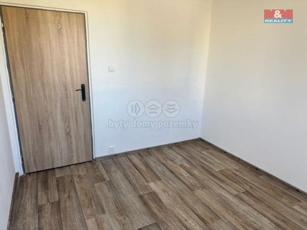 Pronájem bytu 3+1, Rovná, 72 m2