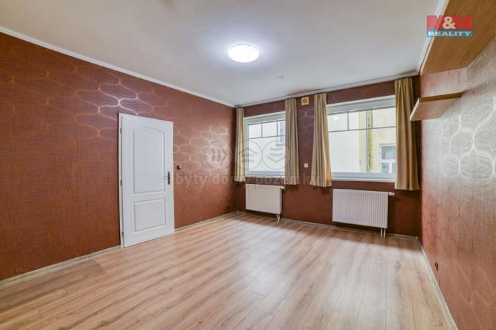 Pronájem obchodního prostoru, Mariánské Lázně, Hlavní třída, 69 m2