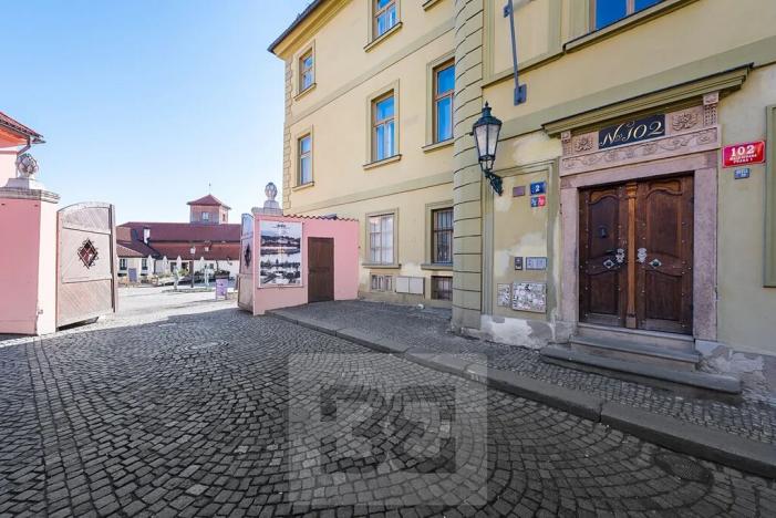 Pronájem bytu 1+kk, Praha - Malá Strana, Cihelná, 47 m2