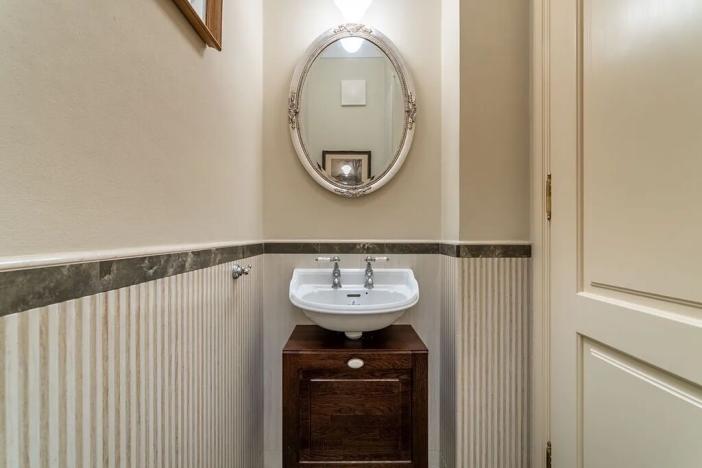 Pronájem bytu 3+1, Praha - Malá Strana, U lužického semináře, 111 m2