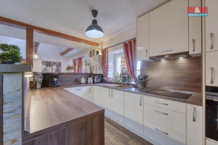 Prodej rodinného domu, Dolní Bělá, 300 m2