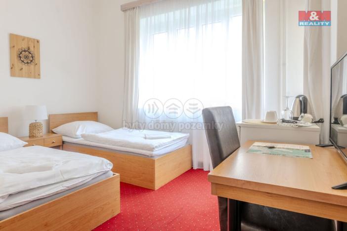 Prodej ubytování, Luhačovice, Bílá čtvrť, 765 m2