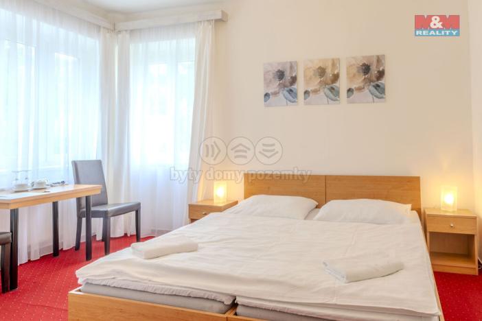 Prodej ubytování, Luhačovice, Bílá čtvrť, 765 m2