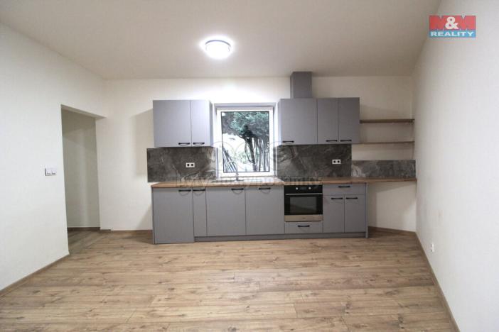 Pronájem bytu 1+kk, Líbeznice, Pod lipami, 35 m2