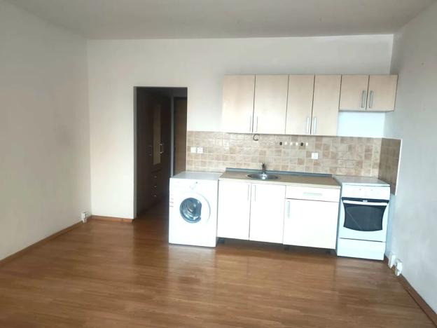 Prodej bytu 1+kk, Orlová, 32 m2