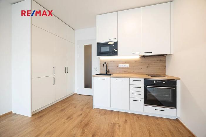 Pronájem bytu 1+kk, Praha - Háje, Výstavní, 32 m2