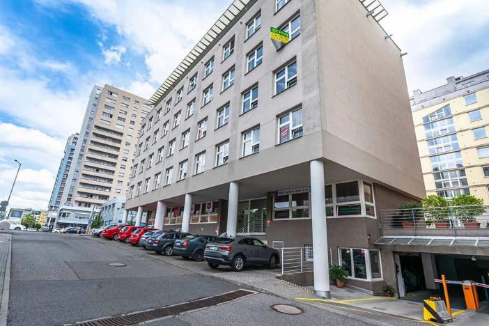Pronájem garáže, Praha - Stodůlky, Petržílkova, 18 m2