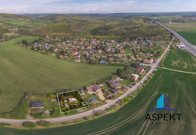 Prodej pozemku, Líšnice, 1061 m2