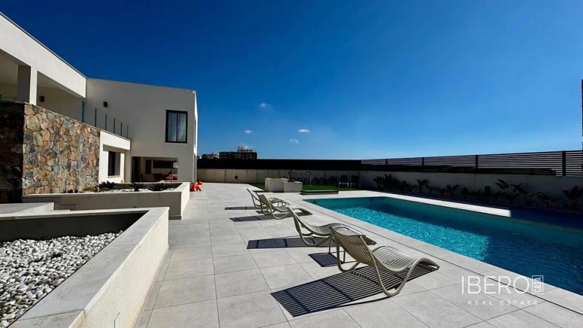 Prodej rodinného domu, Torrevieja, Španělsko, 200 m2