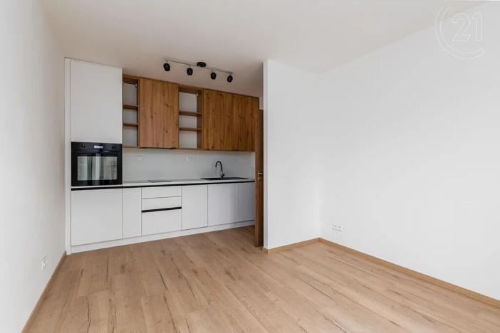 Pronájem bytu 1+kk, Kaznějov, Na Komárově, 29 m2