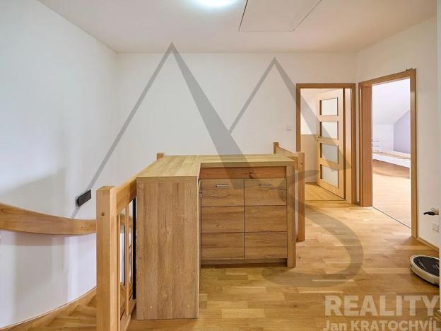 Prodej rodinného domu, Tuchoměřice, Na Výsluní, 250 m2