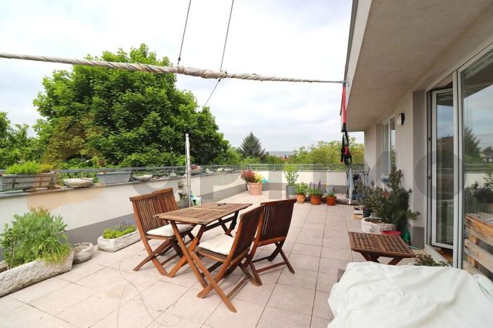 Prodej bytu 4+kk, Roztoky, Tyršovo nám., 143 m2