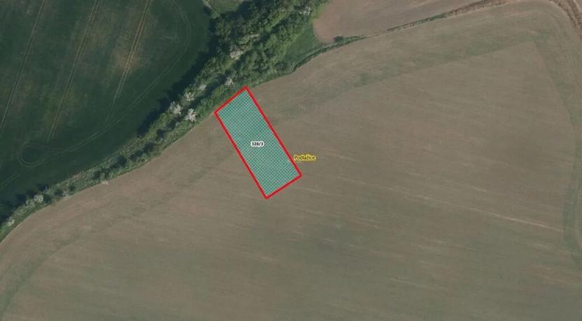 Prodej pole, Chrast, 2150 m2