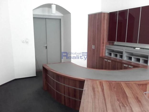 Pronájem kanceláře, Hradec Králové, Velké náměstí, 17 m2