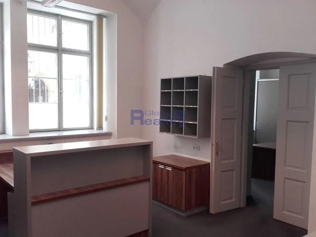 Pronájem kanceláře, Hradec Králové, Velké náměstí, 17 m2