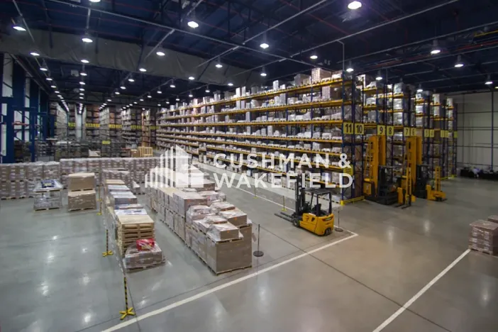 Pronájem skladu, Opava, Těšínská, 700 m2